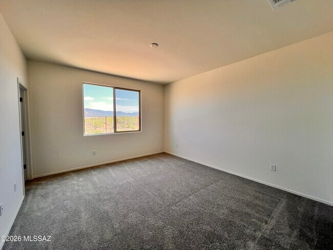 Building Photo - 10004 E Lebaron Dr