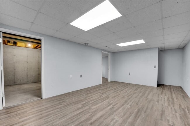 Building Photo - 6621 Samantha Ln
