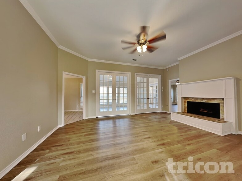 Building Photo - 2601 Trail Tree Ct