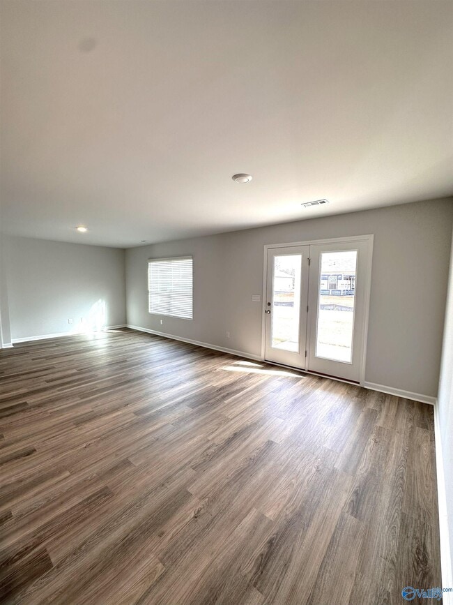 Building Photo - 205 Chubbs Ln