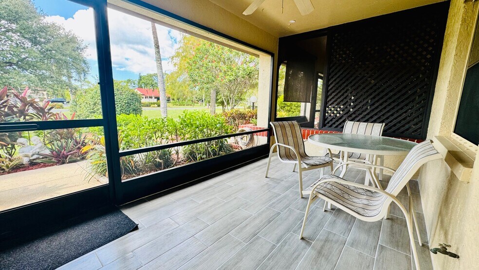 Building Photo - 2024 Pine Isle Ln