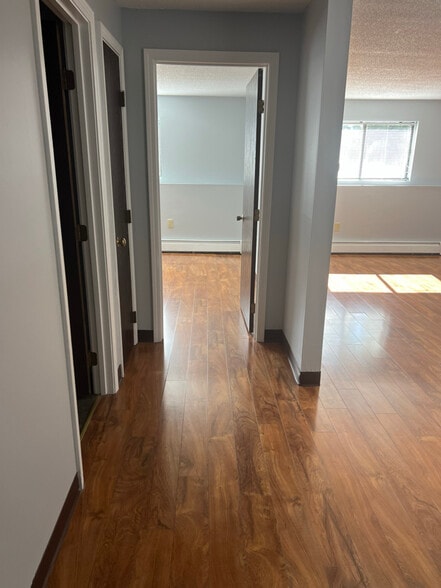 Building Photo - 175 Willard St