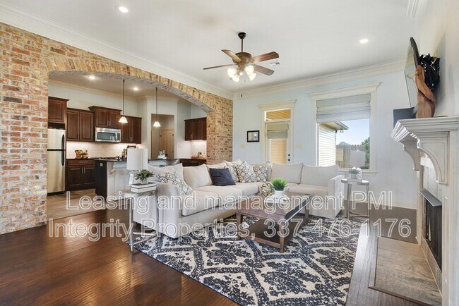 Building Photo - 308 Overbrook Dr