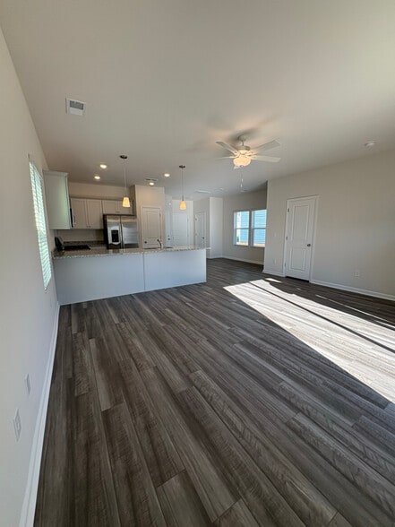 Building Photo - 209 Braxton Dr