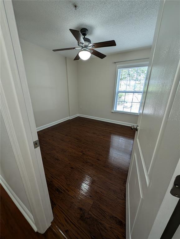 Building Photo - 2077 Dixie Belle Dr