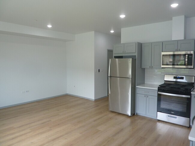 Building Photo - 9522 S 53rd Ave