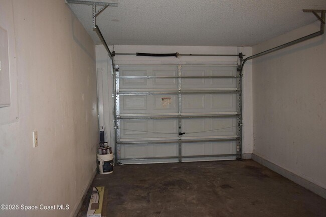 Building Photo - 213 Abello Rd SE