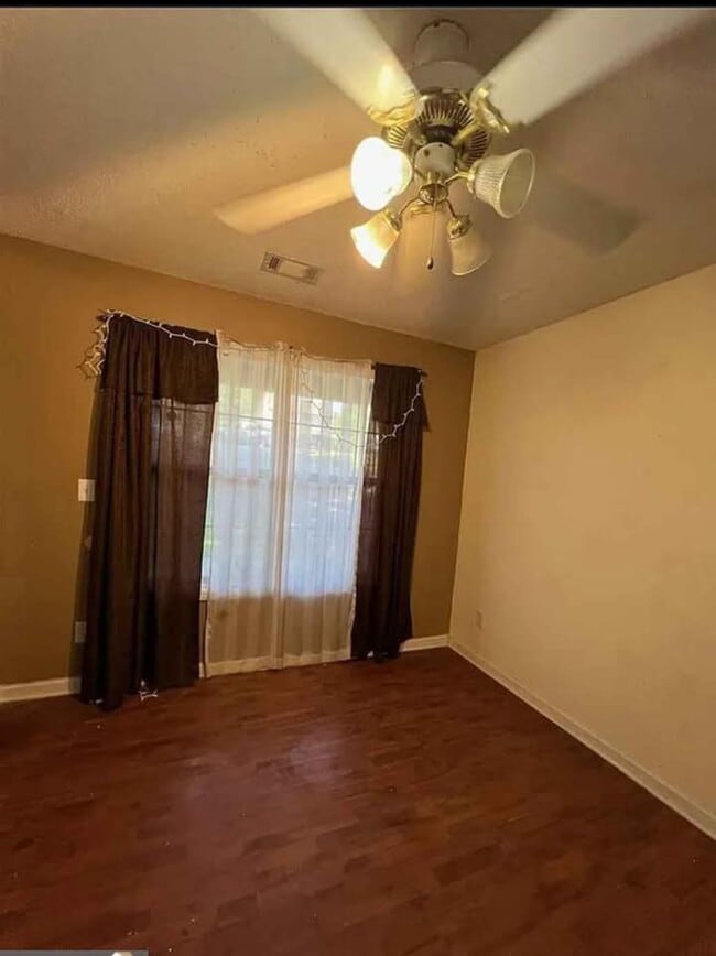 Building Photo - 3955 Cypress Pointe Dr