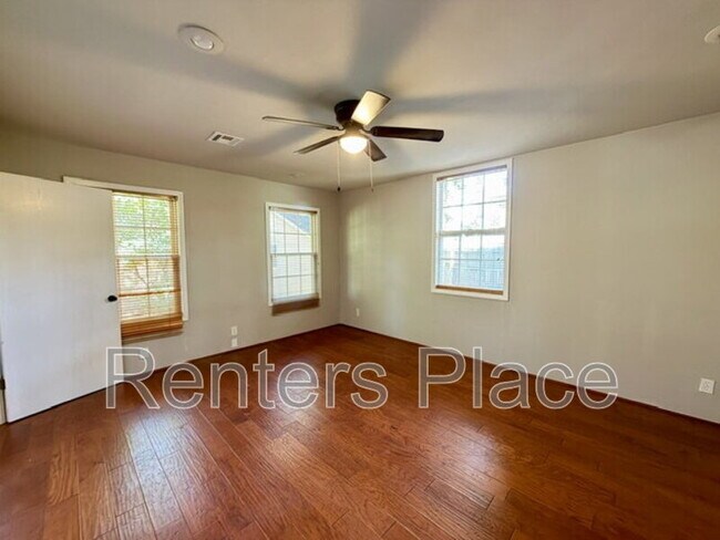 Building Photo - 14148 S Poplar Pl