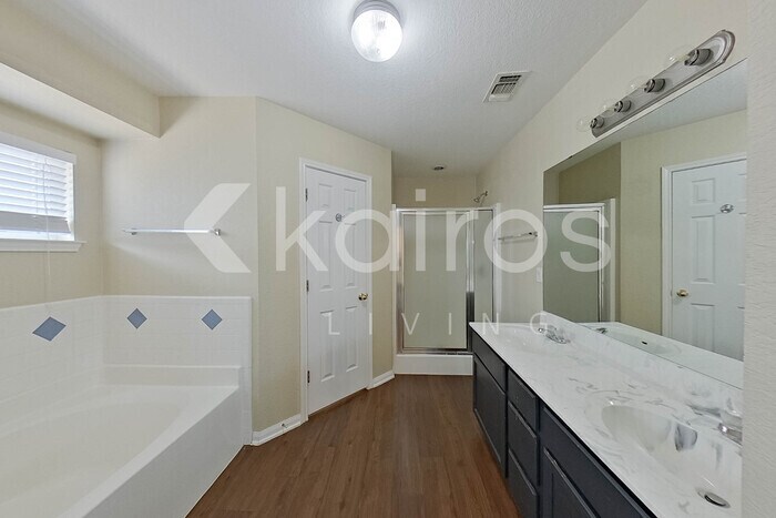 Building Photo - 404 Ali Dr