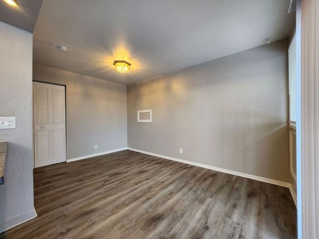 Building Photo - Charming 2-Bedroom Duplex | Limited-Time Offer: Save 50% on Next Month’s Rent!