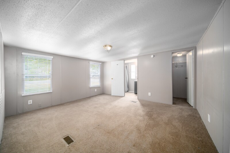 Building Photo - 13336 Enchanted Ct