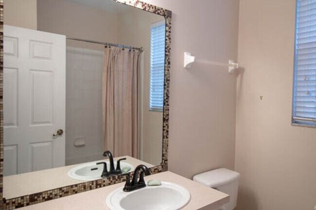 Building Photo - 584 Brantley Terrace Way