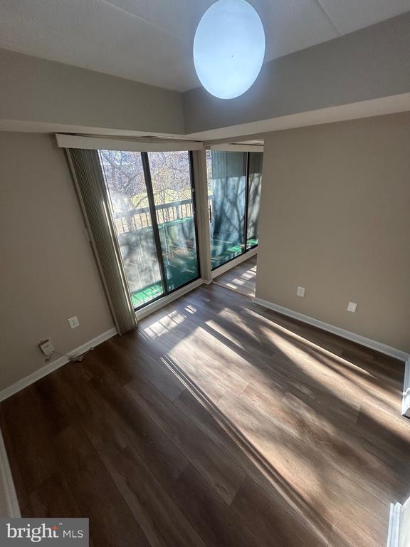 Building Photo - 5645 Harpers Farm Rd