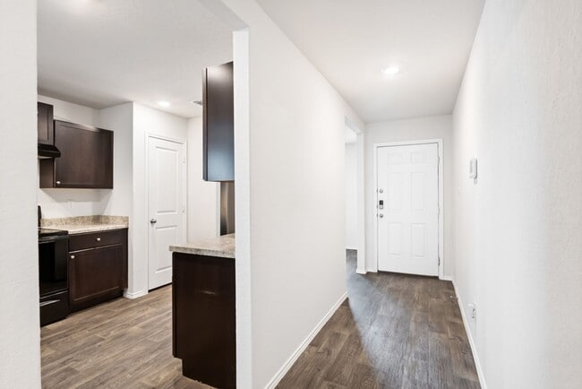 Building Photo - 2526 Wentwood Run