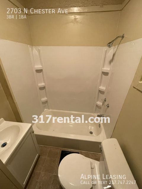 Building Photo - 3/1 with 2-car garage/workshop combo (has ...