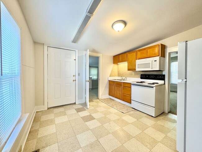 Building Photo - Charming 2-bedroom, 1-bath home in Greensboro