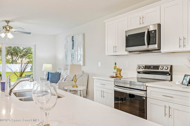 Building Photo - 208 Hidden Wds Pl