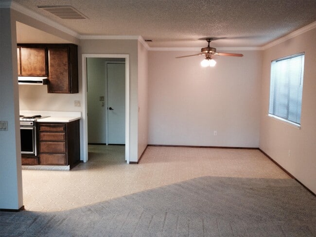 Building Photo - 6965 Amberwick Way