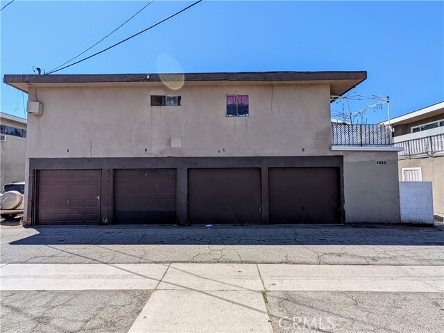 Building Photo - 4662 Canoga St