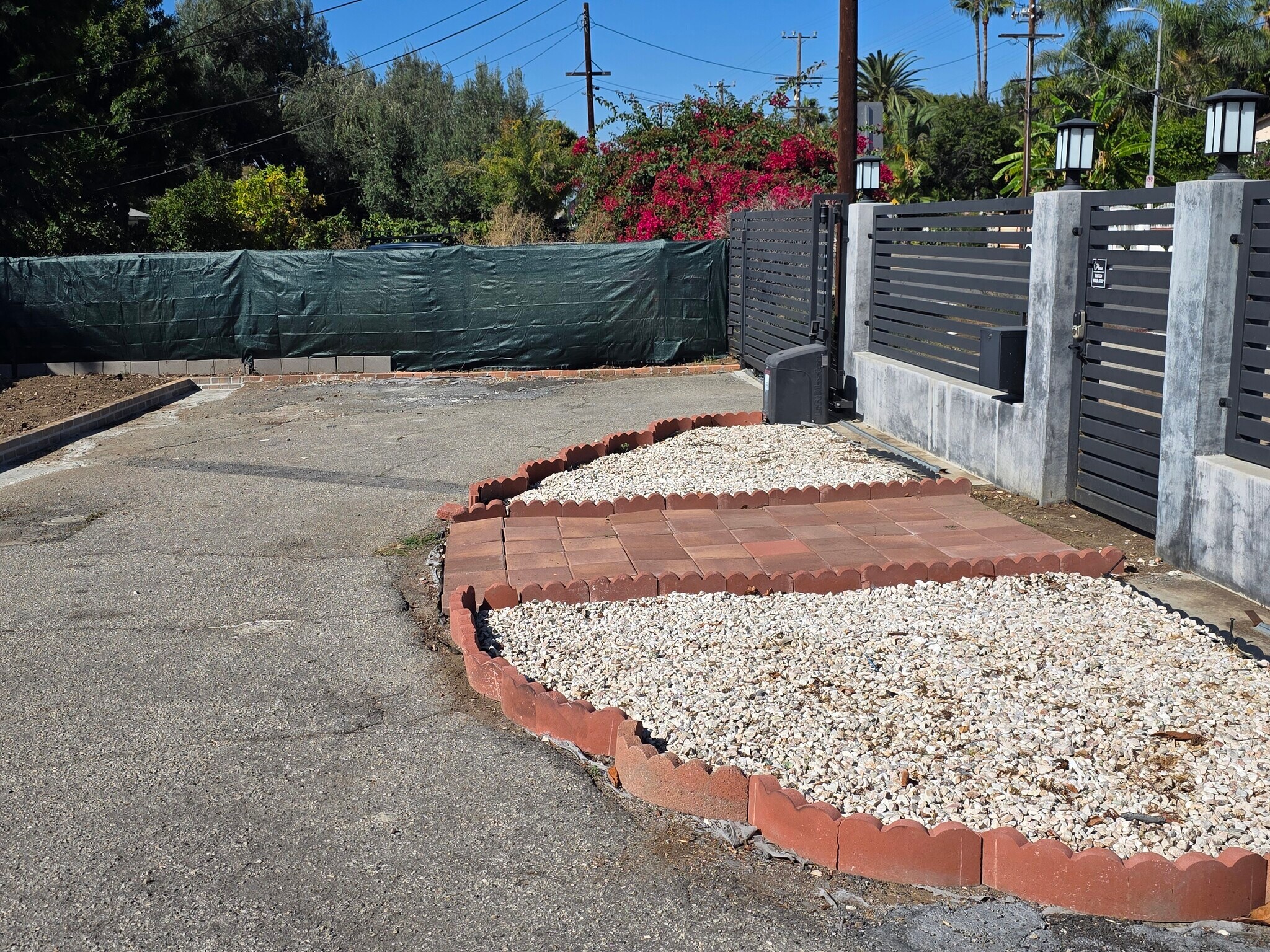 Building Photo - 15360 Saticoy St