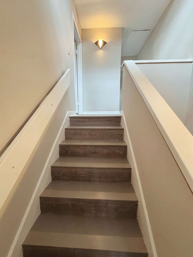 Building Photo - 2525 Terrace Trail