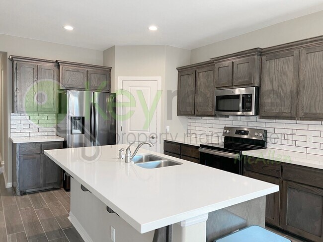 Building Photo - Beautiful Brand New  4bed/3 bath House in Mission