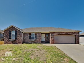 Building Photo - 5673 S Lexington Ave