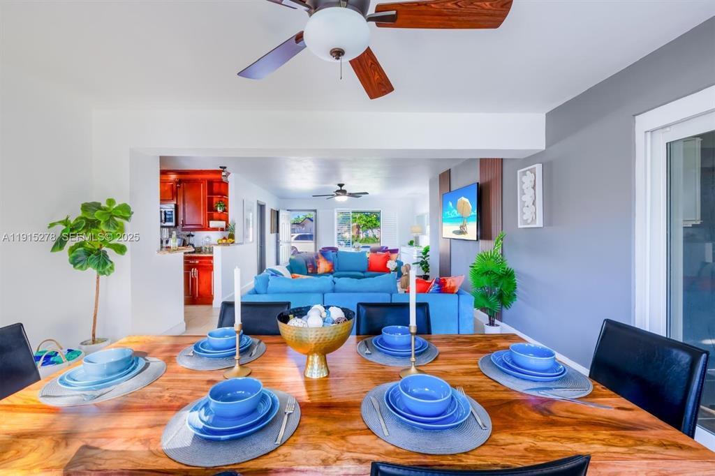 Building Photo - 312 N Luna Ct