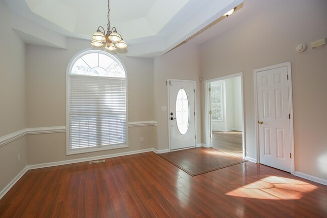 Building Photo - 26 Tahoe Cir