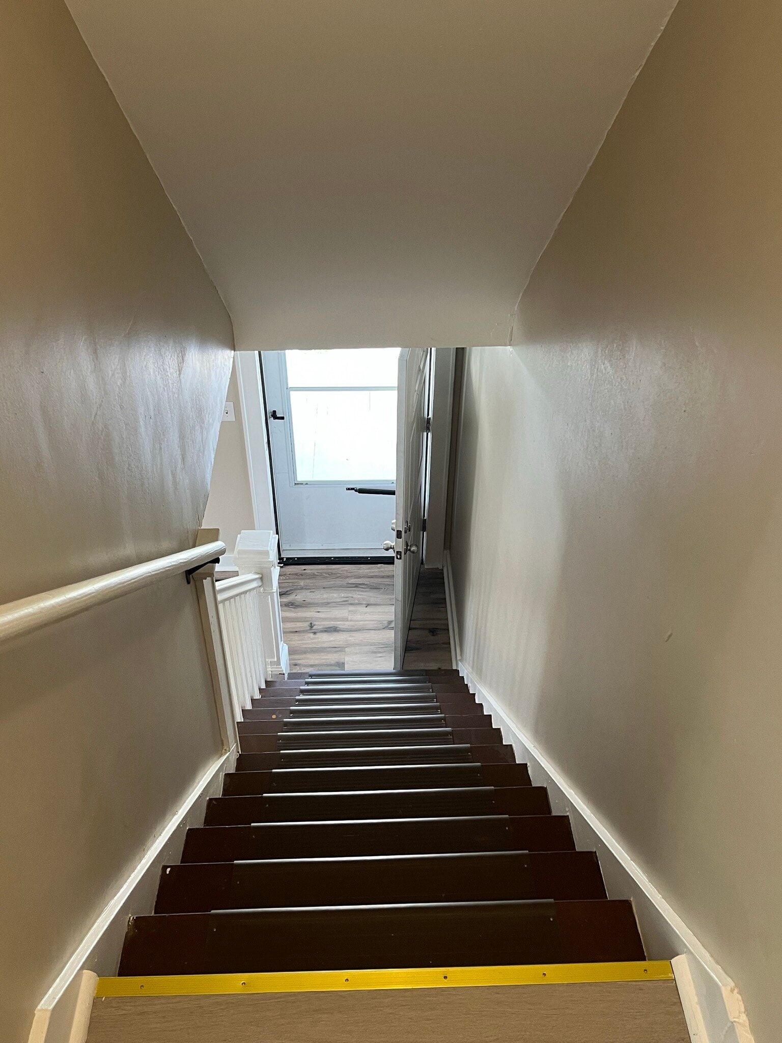 Building Photo - 211 Snyder St