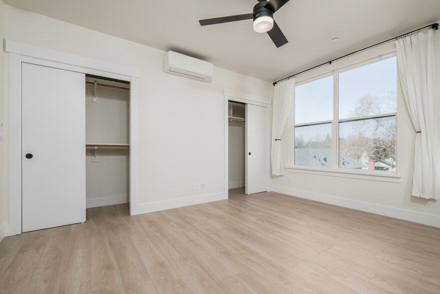 Building Photo - 2715 Tomato Alley