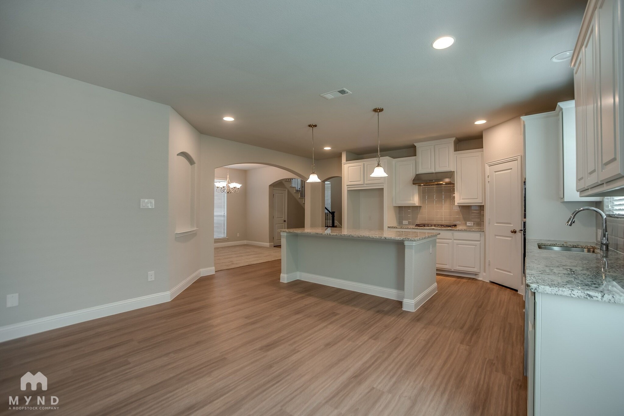 Building Photo - 100 Knight of Realm Blvd