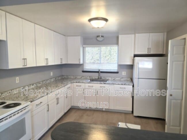 Building Photo - 3904 Bay City Rd