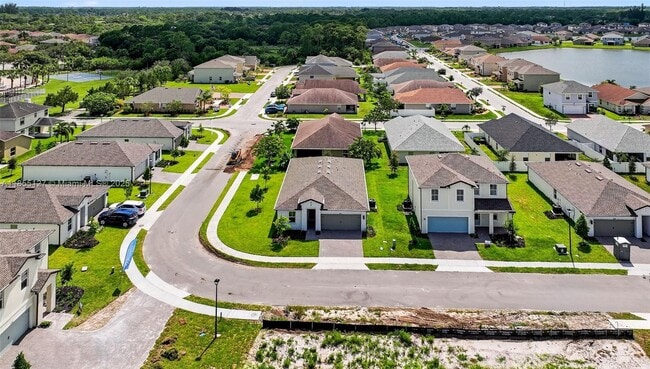 Building Photo - 301 Silver Sands Ln