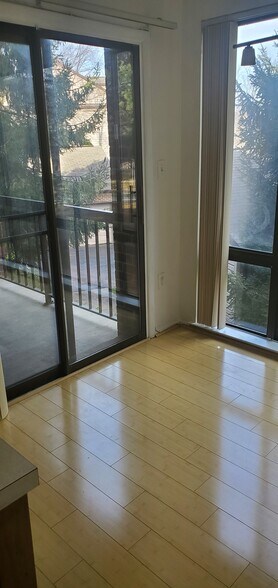 Sunroom - 8101 Needwood Rd