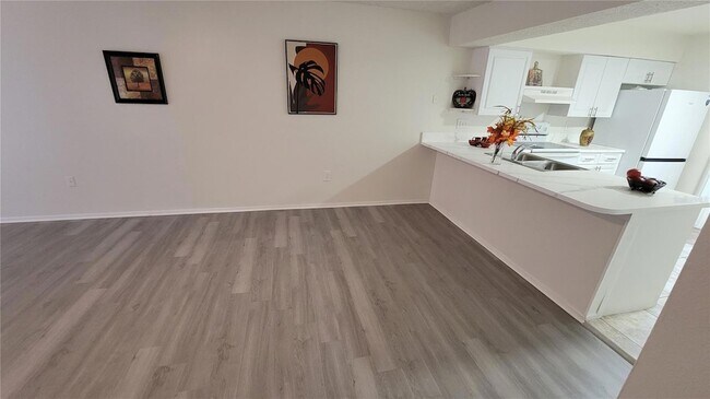 Building Photo - 1817 Caralee Blvd