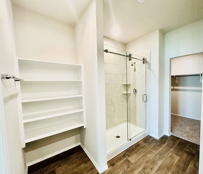 Building Photo - 40530 Birch Shadows Ct