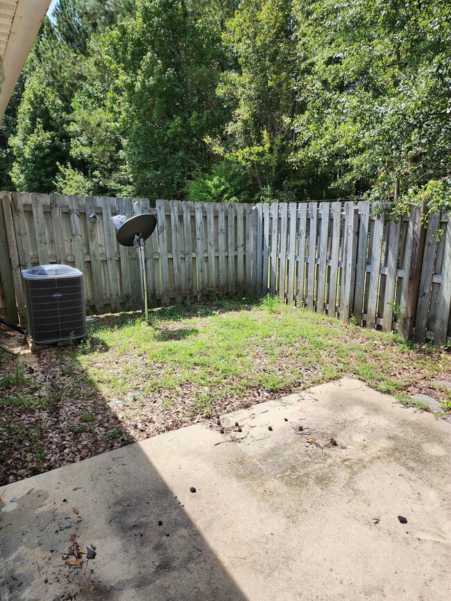 Building Photo - 501 Laurel Pl