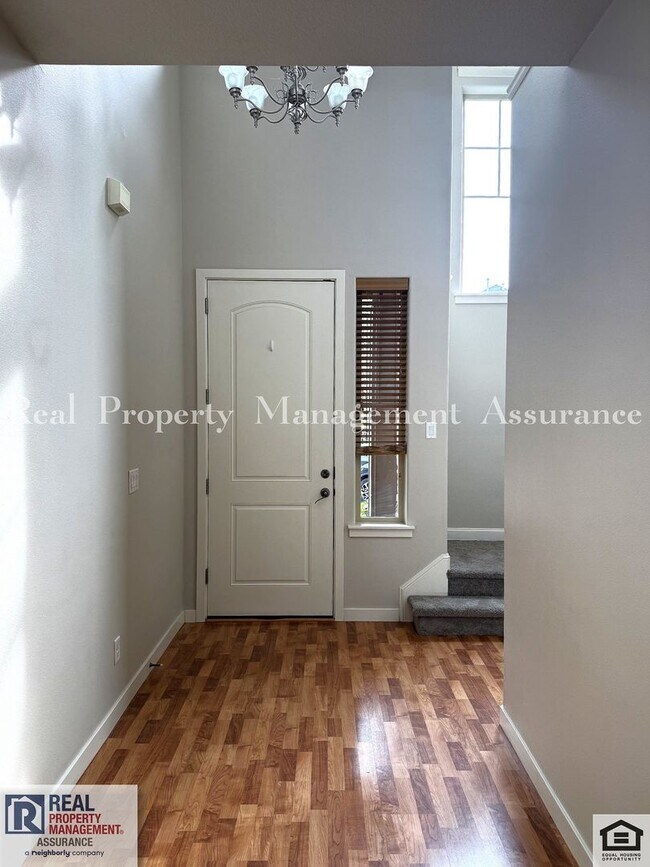 Building Photo - 13933 SW Walnut Creek Way