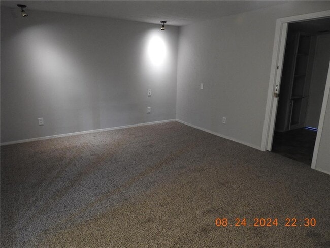 Building Photo - 6305 Westward St