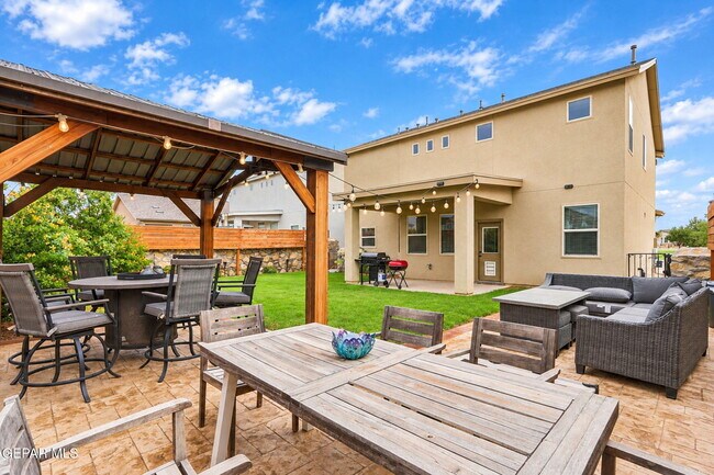 Building Photo - 14525 Juan Diego Dr