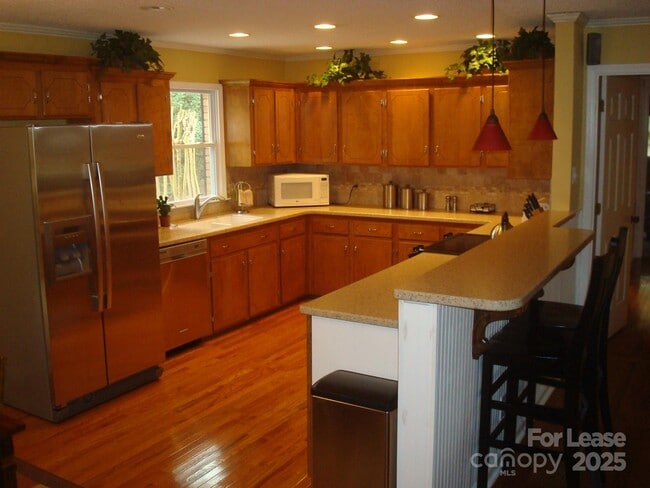 Building Photo - 10115 Elmsbrook Ln