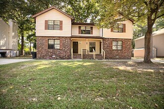 Building Photo - Call Sabrina Thomas at 757-767-0767 for more information