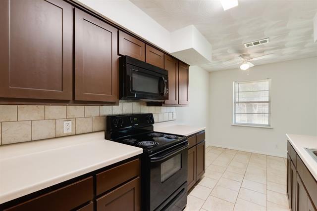 Building Photo - 311 Azalea Ln