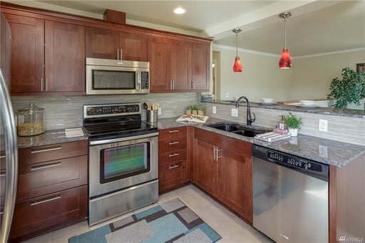 Building Photo - Fantastic East of Market St. home in Kirkland!