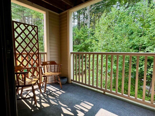 Building Photo - 19 Saco St