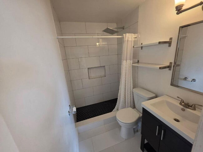 Building Photo - 690 NW 68th Ave