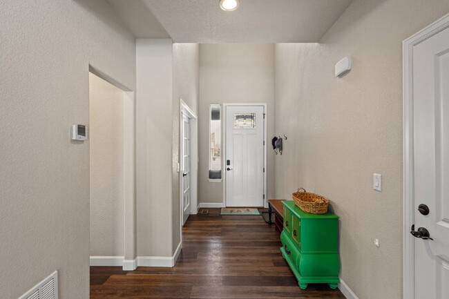Building Photo - Modern Comfort Meets Mountain Beauty – 4-B...