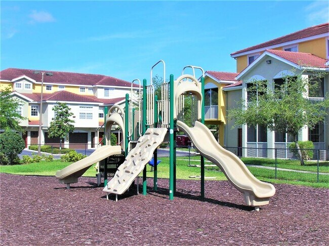 Building Photo - 5721 Bentgrass Dr